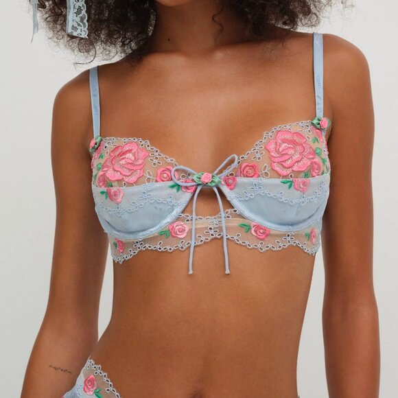 🌿For love and Lemons Vintage Rose Eyelet Bra + Slip Skirt Set 🌿💙 - Picture 3 of 8